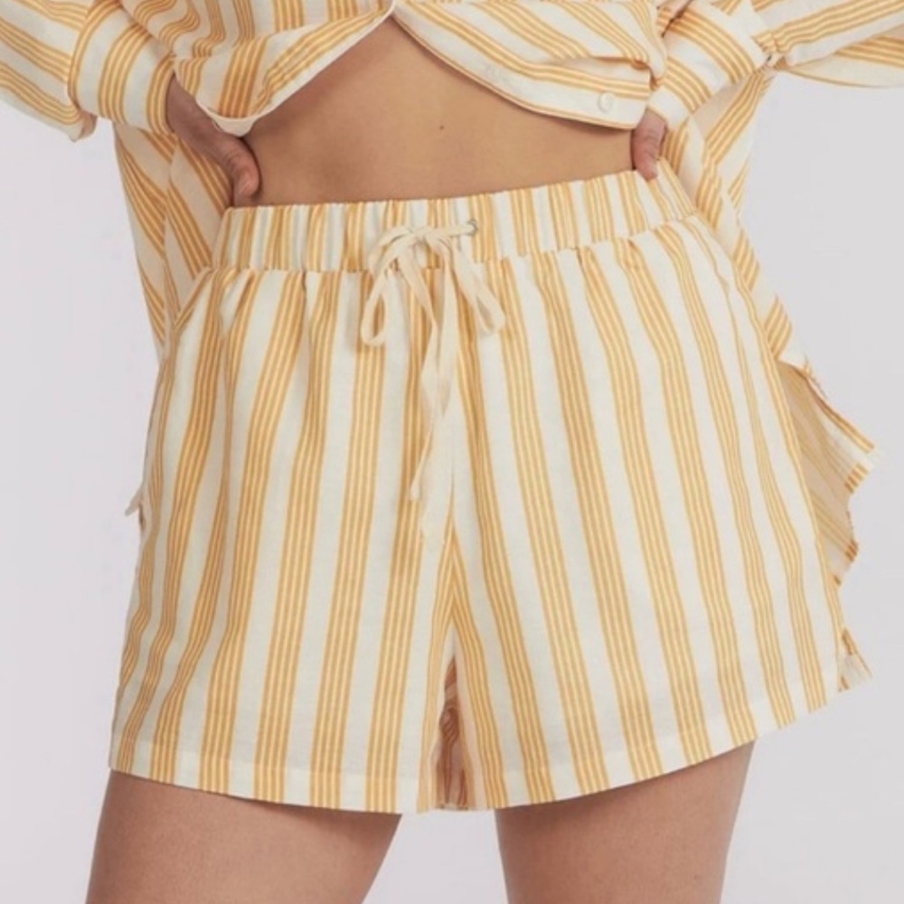 Small (US 4) - NWT - Charlie Holiday - Mustard and Cream Striped Shorts